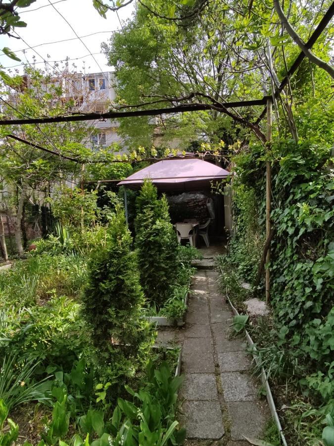 부르가스 Етаж От Къща С Двор 아파트 외부 사진